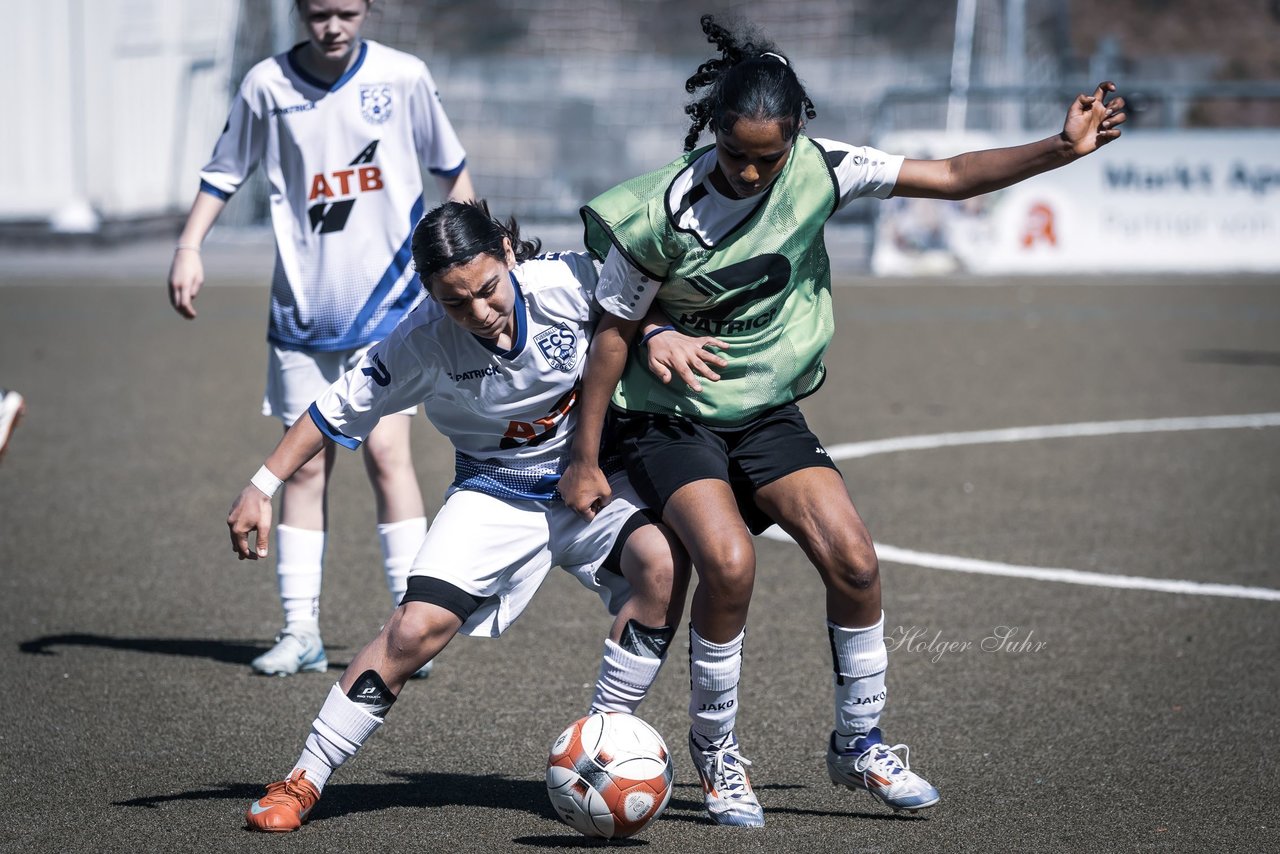 Bild 121 - wCJ Suederelbe - wBJ UH-Adler : Ergebnis: 7:1